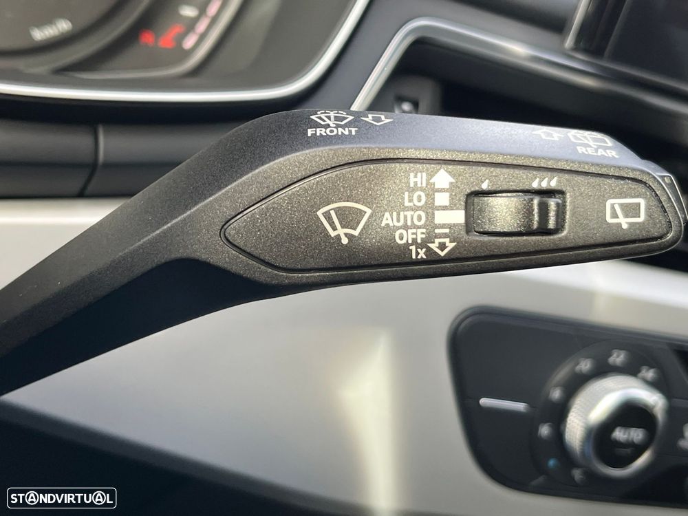 Audi A4 Avant 30 TDI S line S tronic - 31