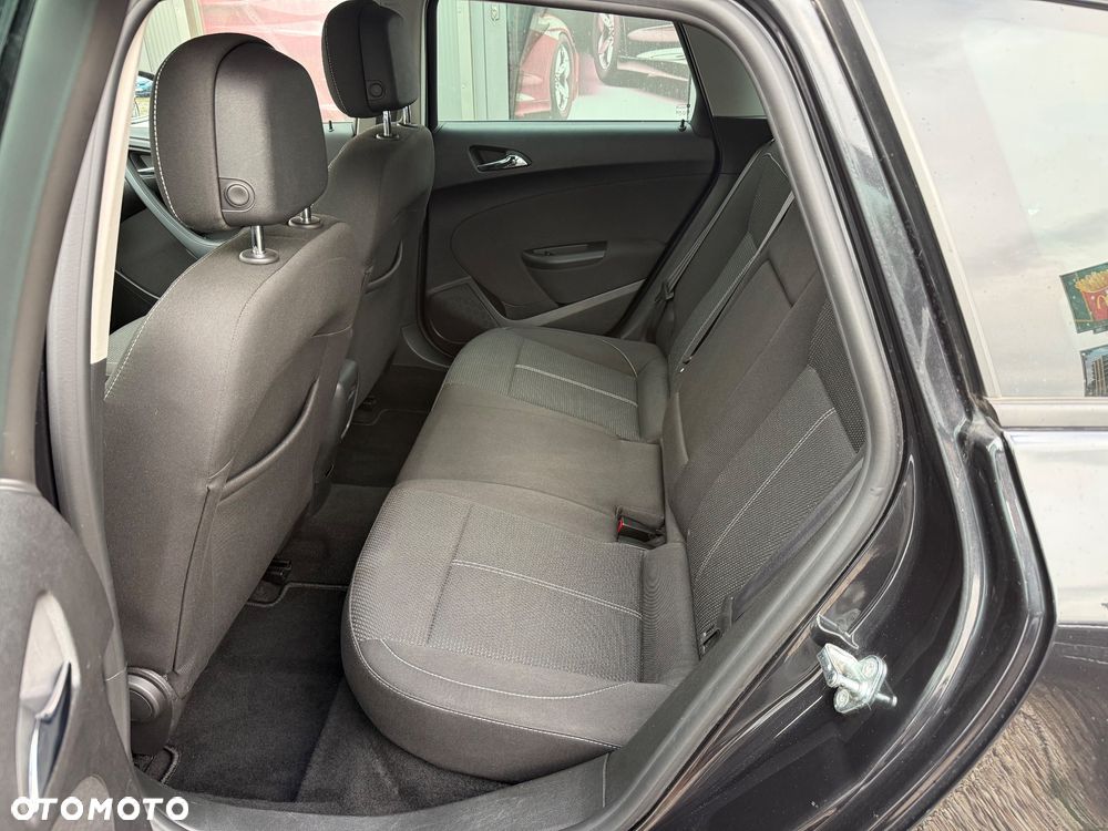 Opel Astra - 34