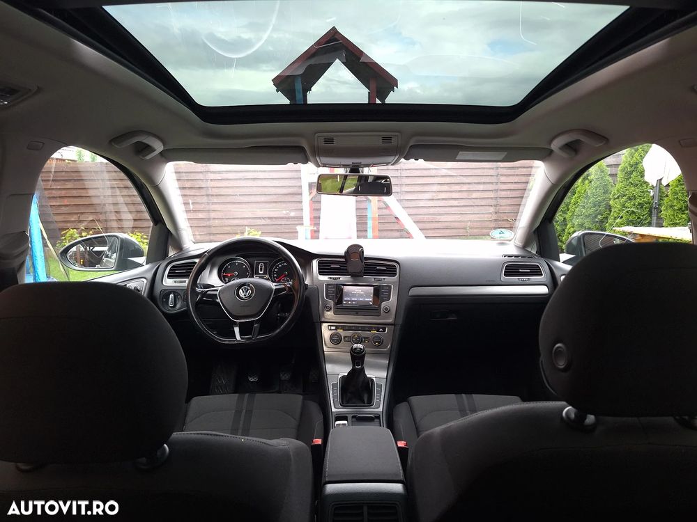 Volkswagen Golf 1.6 TDI DPF Highline - 8