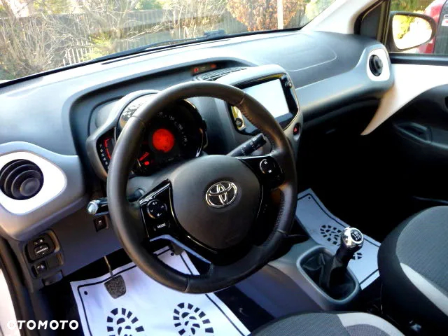 Toyota Aygo 1.0 VVT-i Color Edition - 25