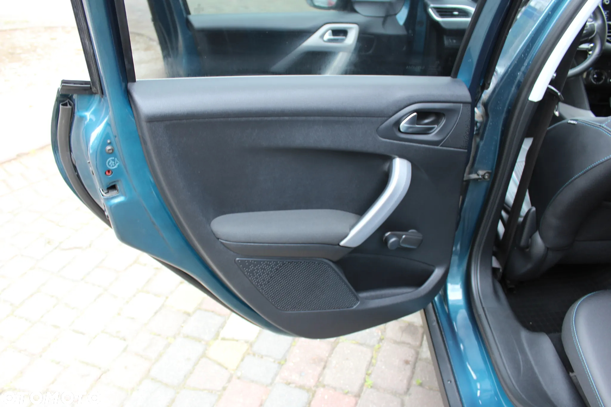 Peugeot 2008 - 15
