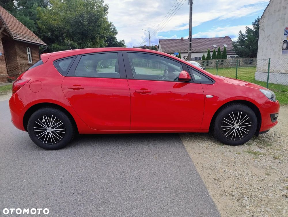 Opel Astra 1.6 Design Edition - 17