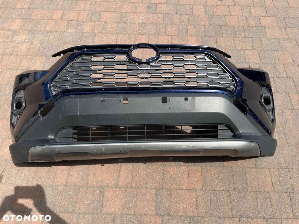 ZDERZAK PRZEDNI TOYOTA RAV4 V BEZ PDC 2018-