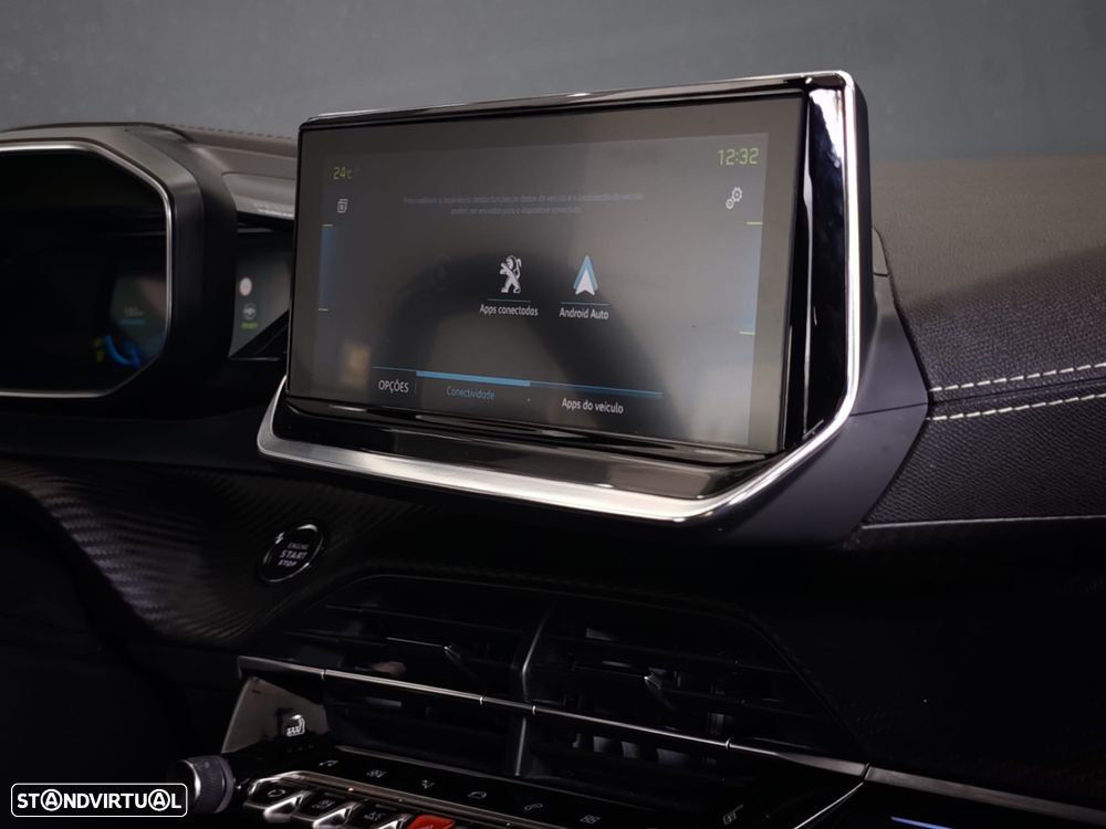 Peugeot e-2008 GT Pack - 42