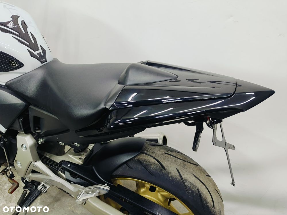 Honda Hornet - 25