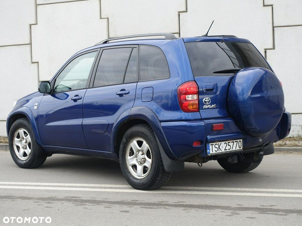 Toyota RAV4 D-4D 4x4 - 9
