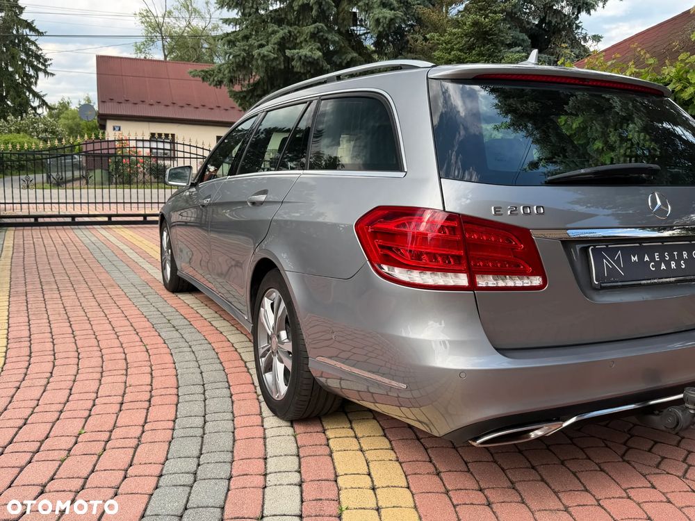 Mercedes-Benz Klasa E 200 Avantgarde - 9