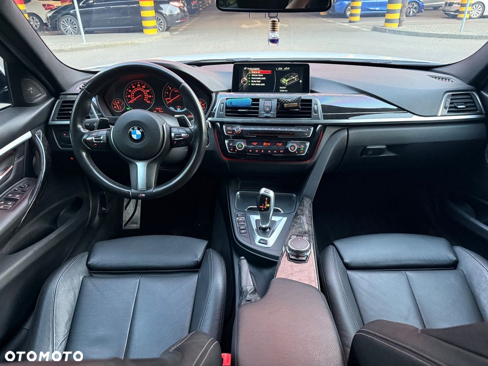 BMW Seria 3 330e iPerformance M Sport - 8