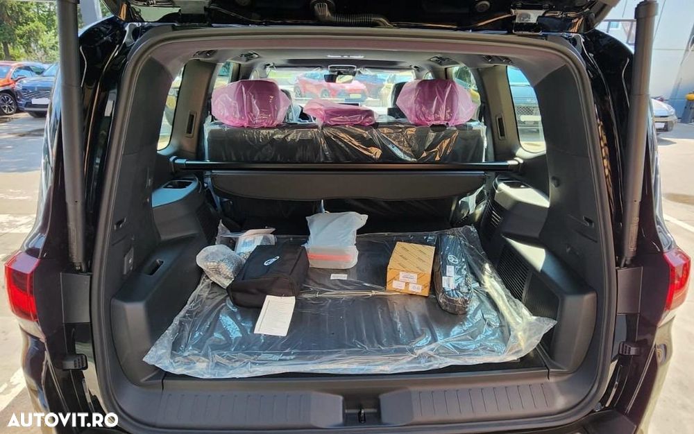 Toyota Land Cruiser 300 - 14