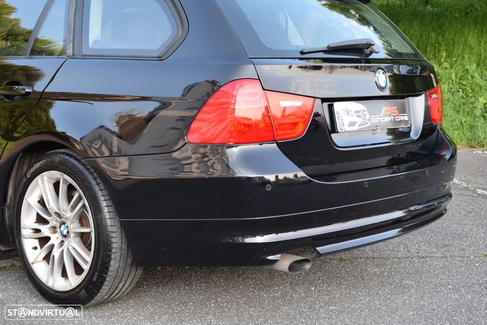 BMW 318 d Navigation Sport - 40