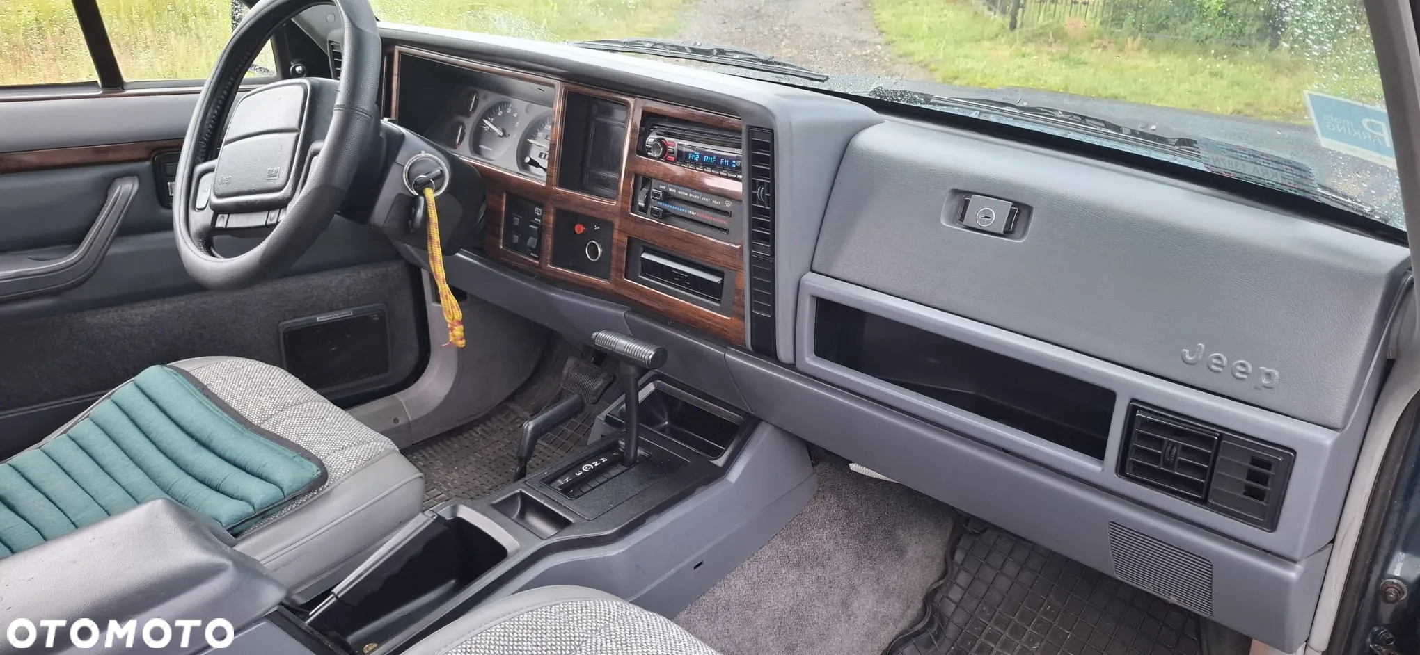 Jeep Cherokee 4.0 - 9