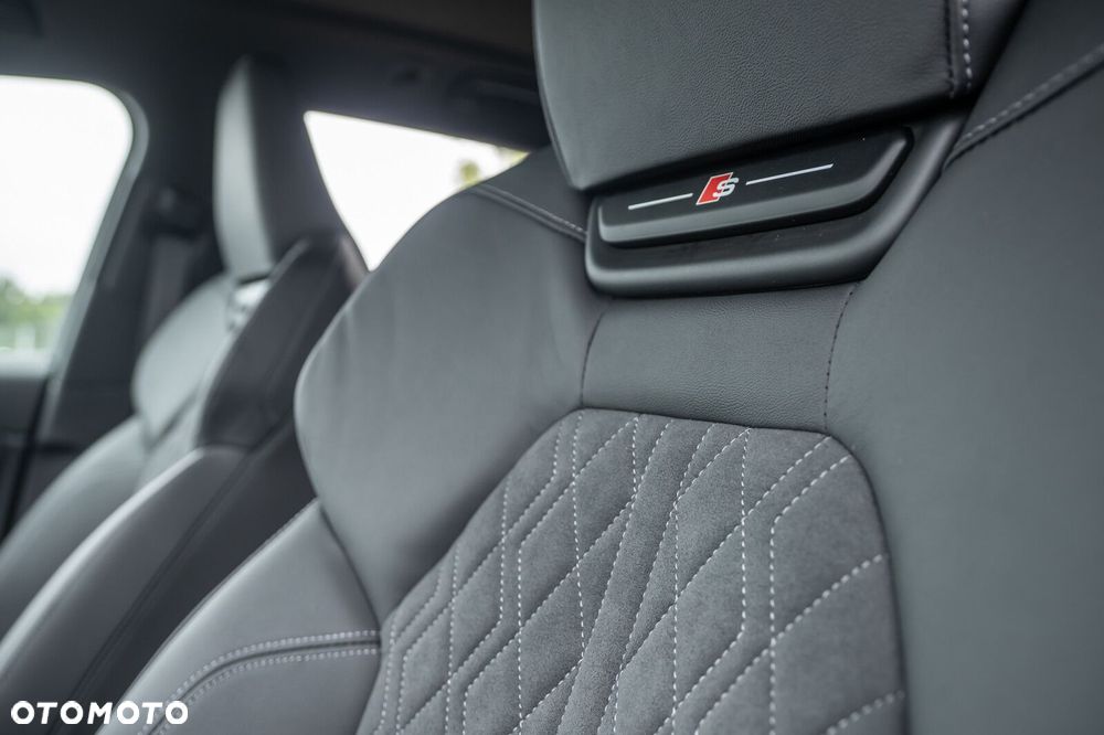 Audi Q6 e-tron - 15