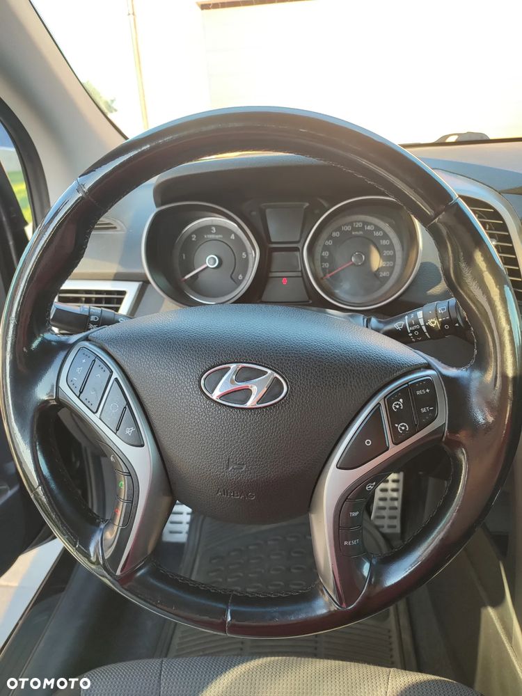 Hyundai i30 1.6 CRDi Classic - 10