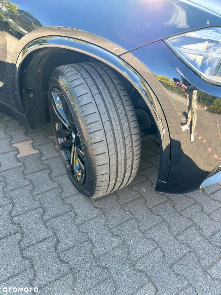 BMW X5 M M50d - 16