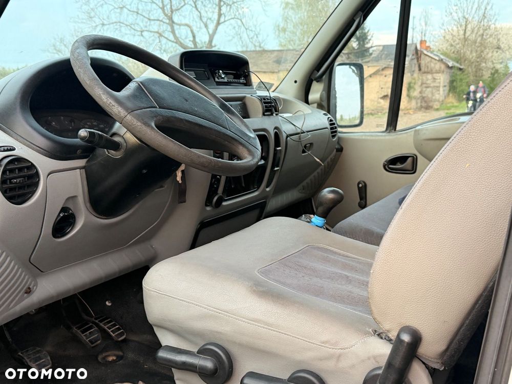 Renault Mascott - 7