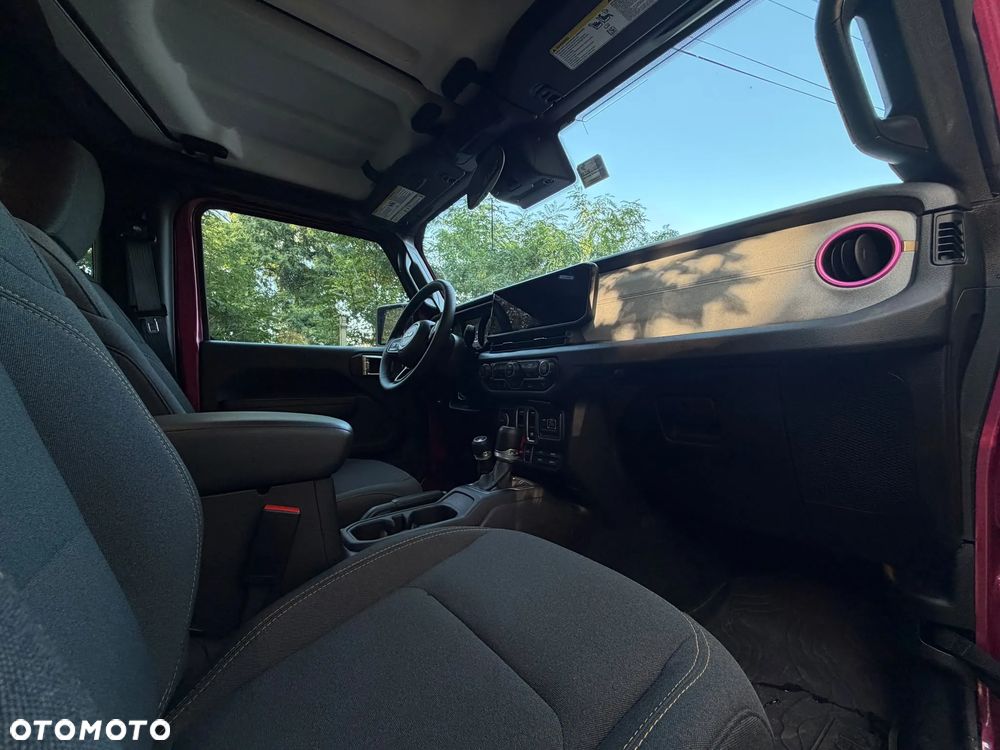 Jeep Wrangler - 18