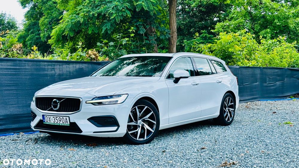 Volvo V60 T5 Geartronic Momentum - 1