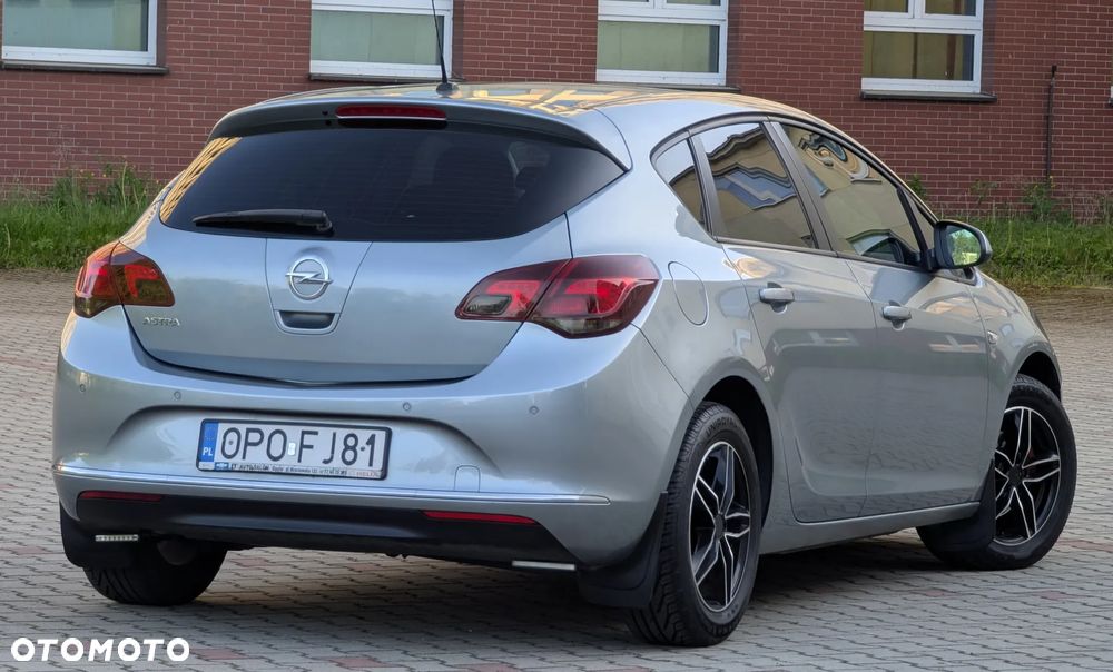 Opel Astra 1.4 T Enjoy - 16