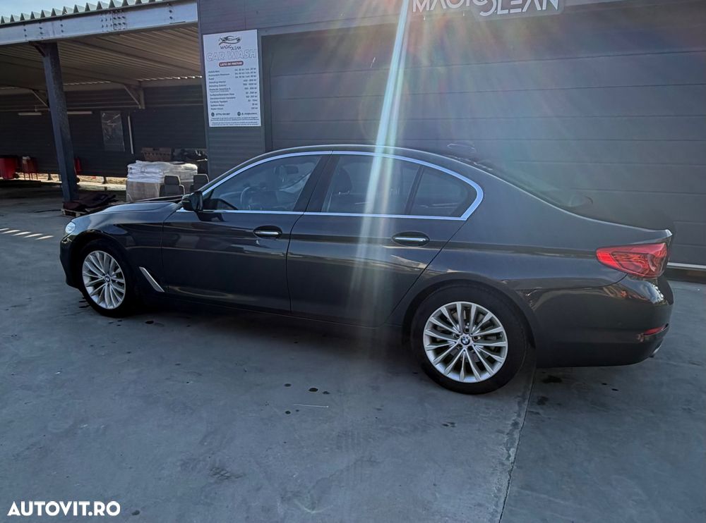 BMW Seria 5 520d Aut. Luxury Line - 6