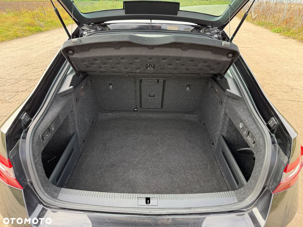 Skoda Superb 2.0 TDI Ambition DSG - 12