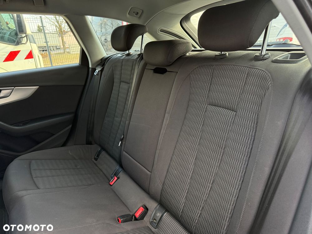 Audi A4 Avant - 12
