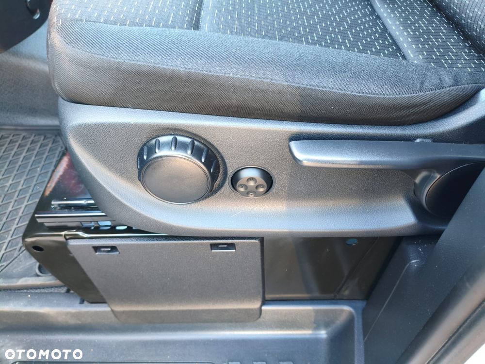 Mercedes-Benz Vito - 12