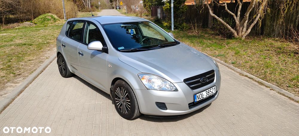 Kia Ceed 1.6 Crdi Comfort + - 12