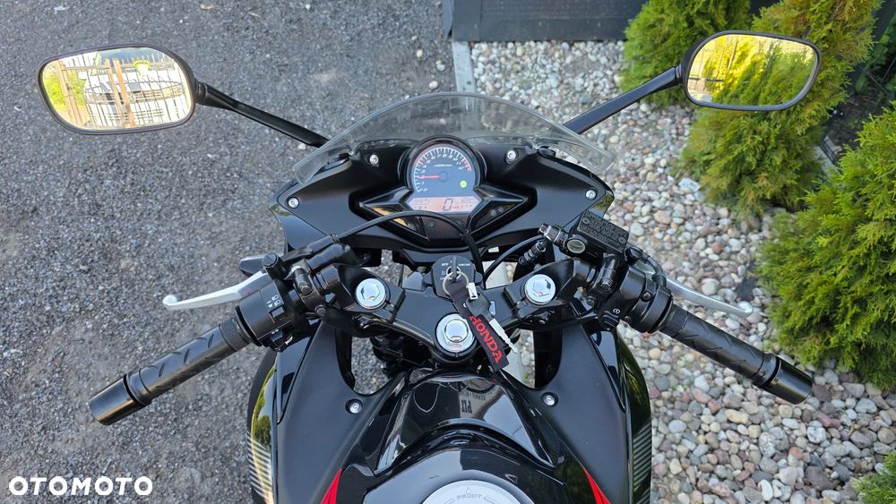 Honda CBR - 28