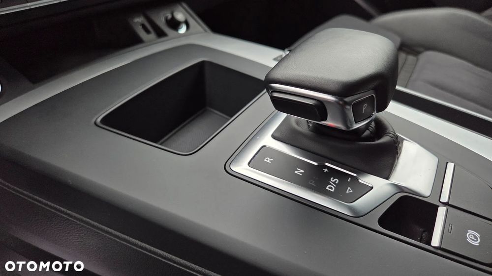 Audi Q5 40 TDI quattro S tronic S line - 28