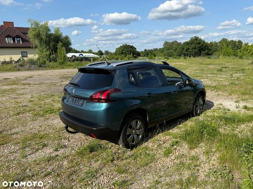 Peugeot 2008 1.2 Pure Tech Style - 14