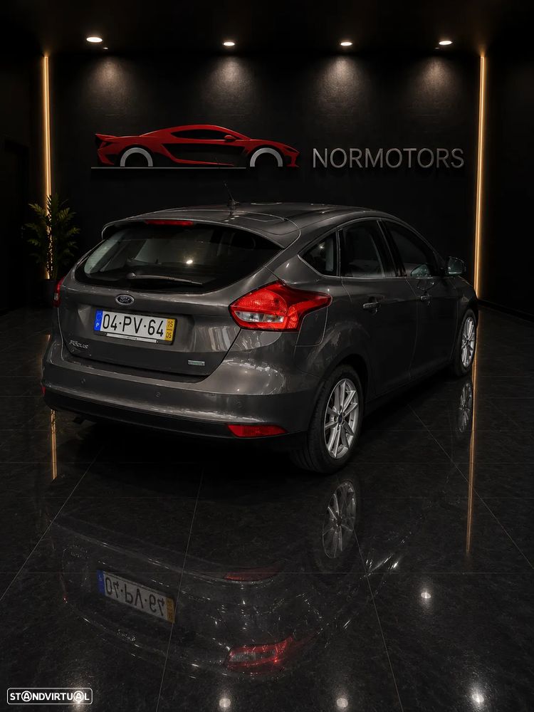 Ford Focus 1.0 SCTi Titanium - 6