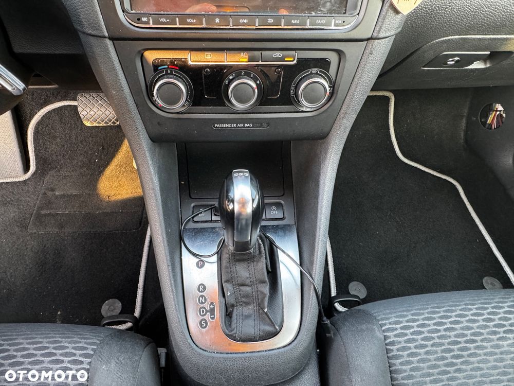 Volkswagen Golf 1.6 TDI DPF BlueMotion Technology DSG Comfortline - 13