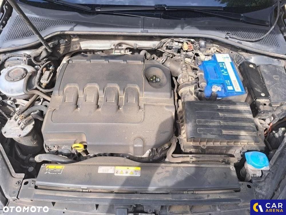 Volkswagen Golf - 20