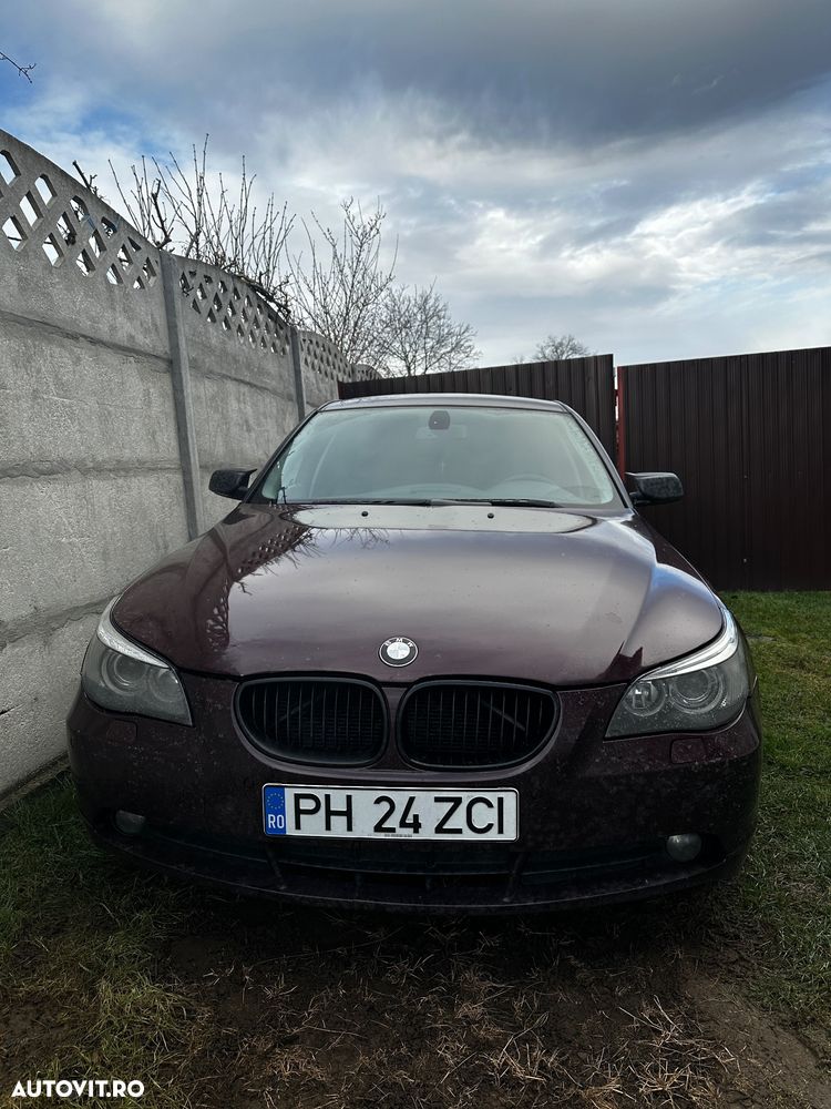 BMW Seria 5 523i - 11
