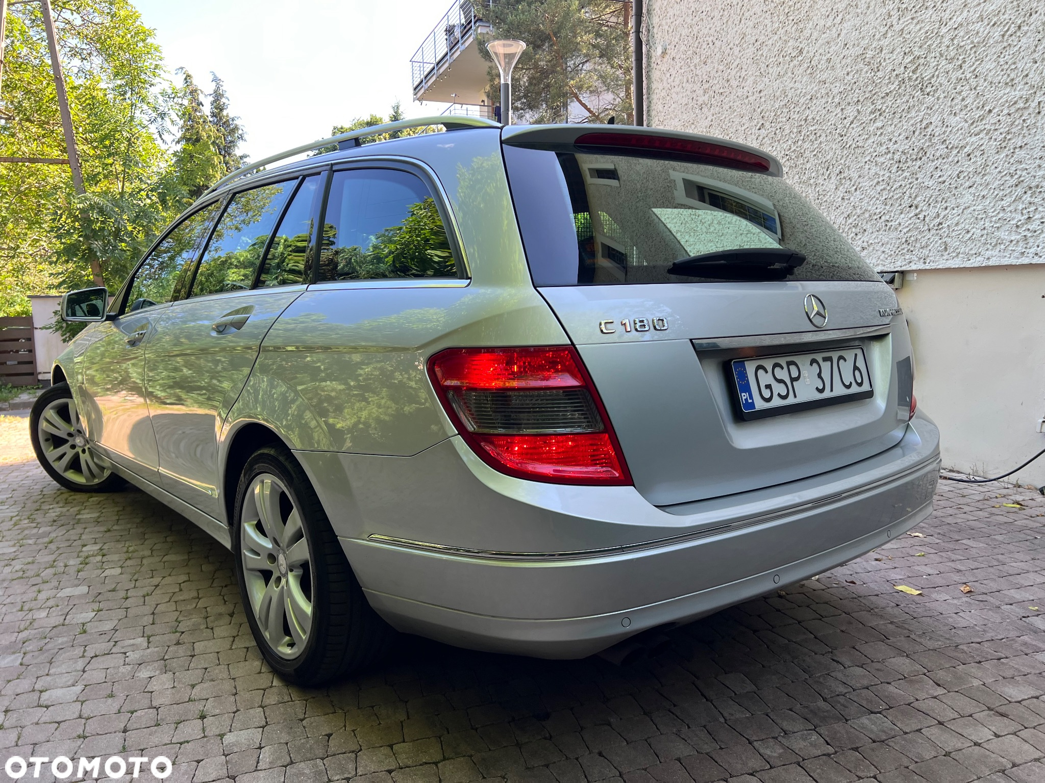 Mercedes-Benz Klasa C 180 T BlueEFFICIENCY 7G-TRONIC Elegance - 8