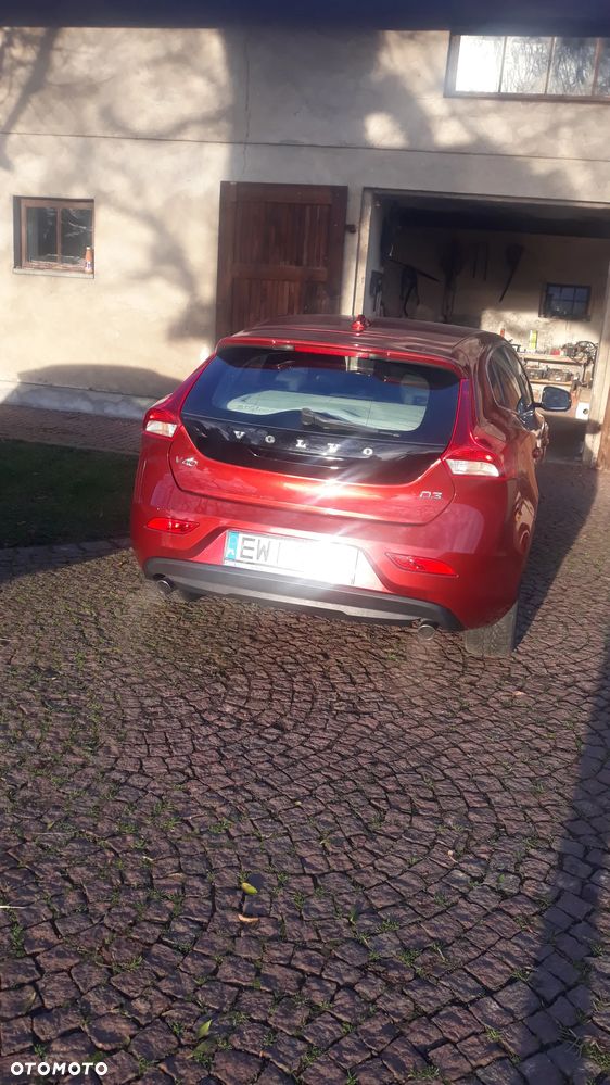 Volvo V40 D3 Momentum - 9