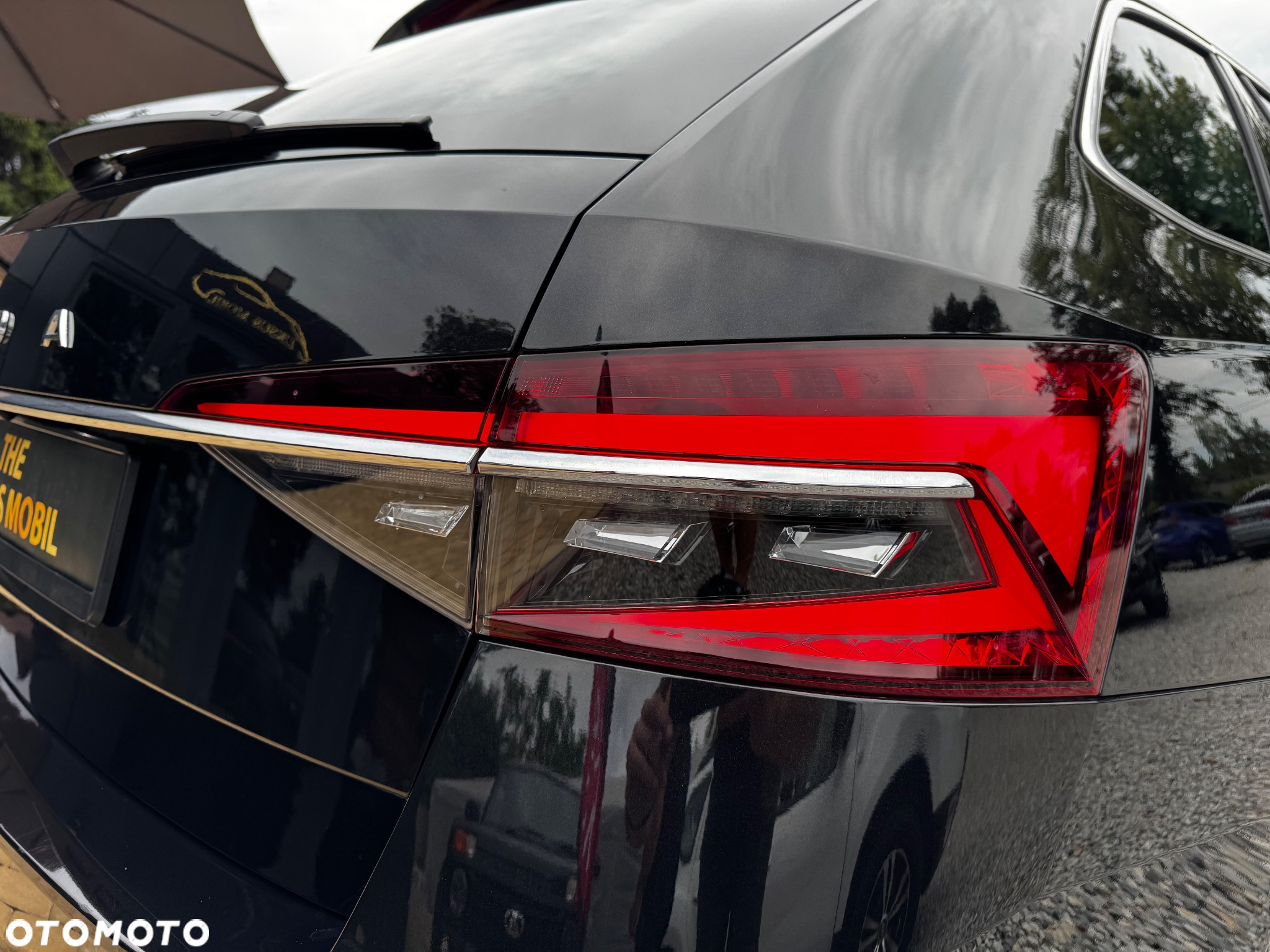 Skoda Superb 2.0 TSI DSG L&K - 12
