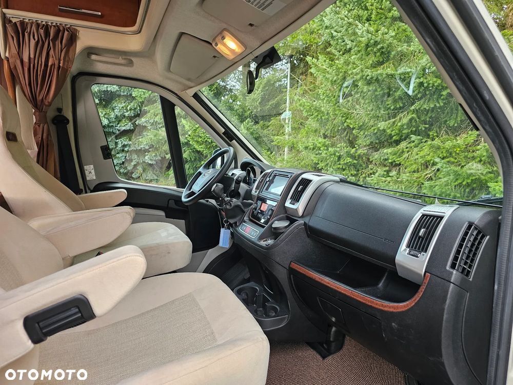 Carthago CHIC C-LINE T 4.9 MAXI Zimowy półintegra - 25