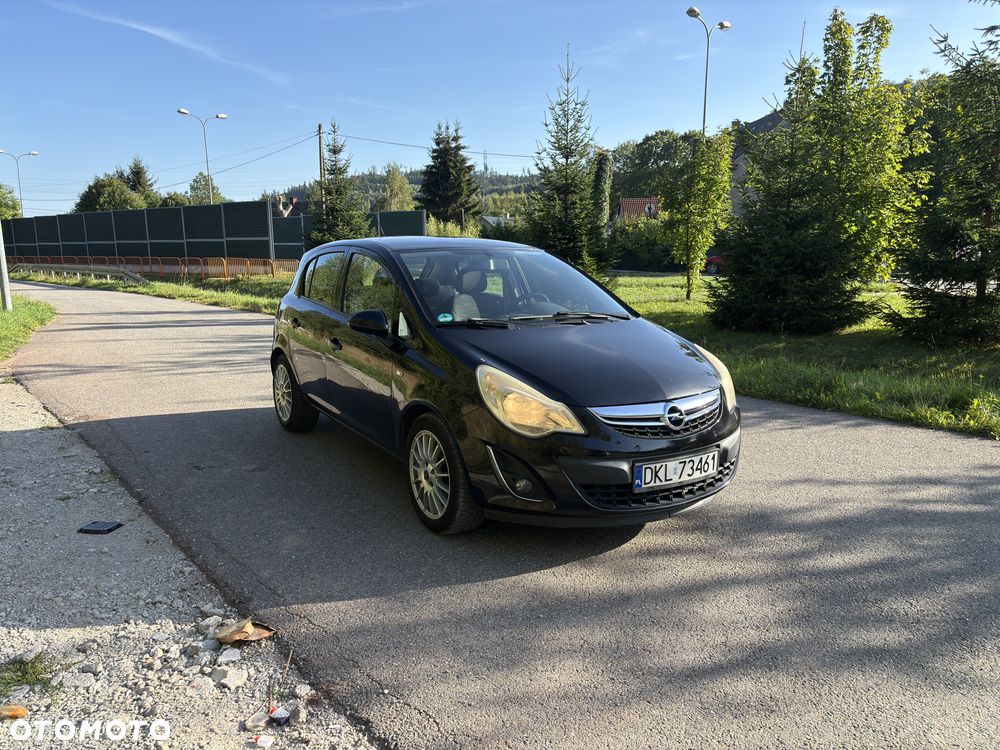 Opel Corsa 2011 photo 3