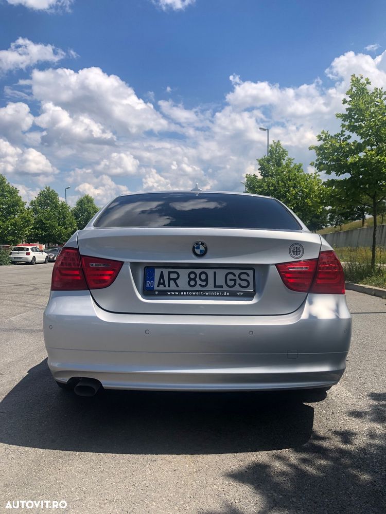 BMW Seria 3 318d Aut. Blue Performance Luxury Line - 4