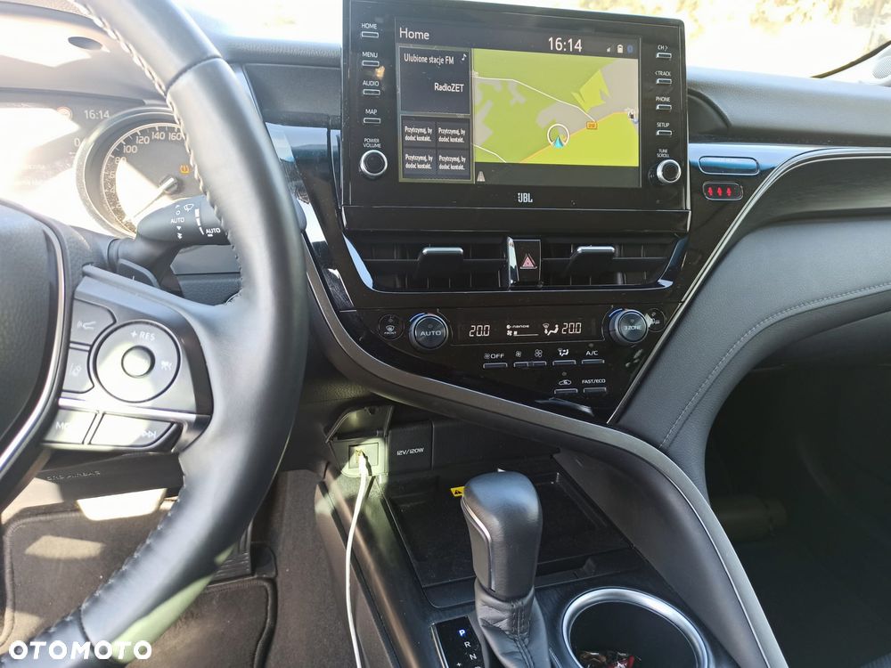 Toyota Camry 2.5 Hybrid Executive CVT - 28