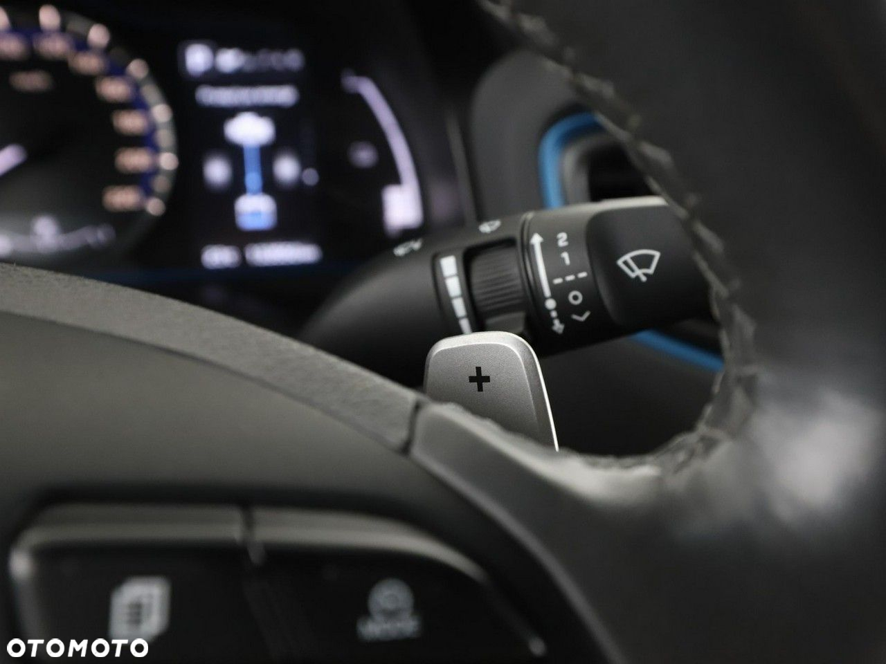 Hyundai IONIQ - 29