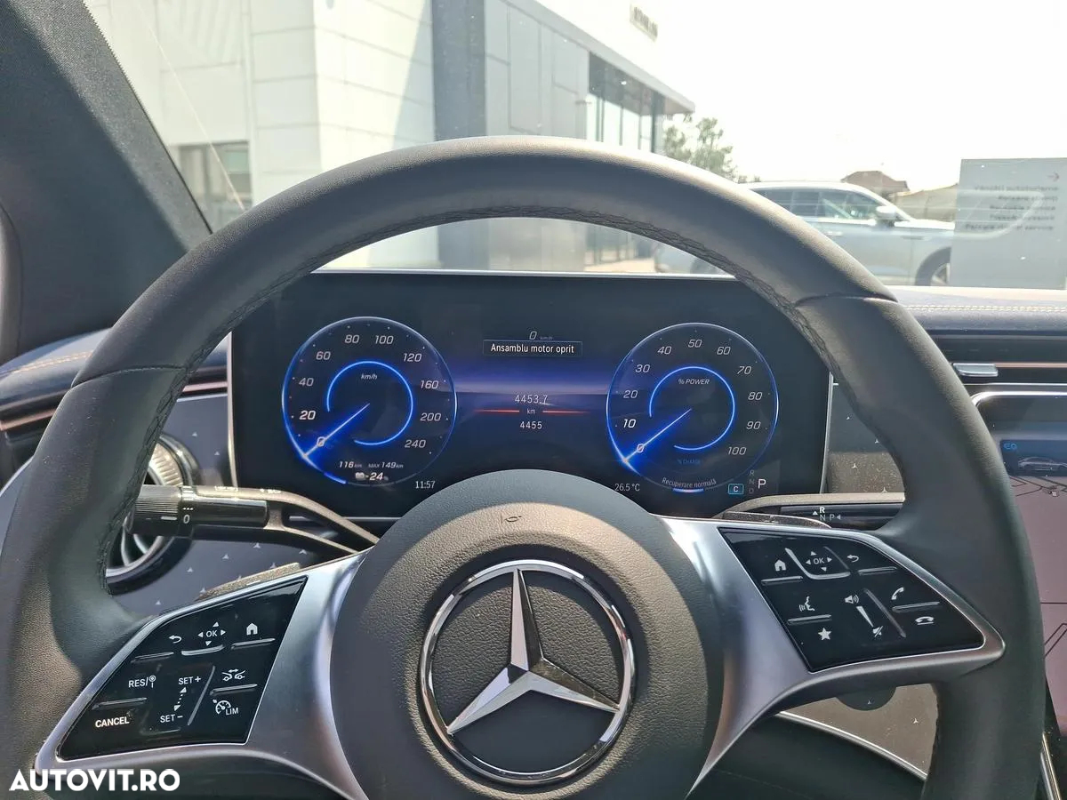 Mercedes-Benz EQE 300 - 9