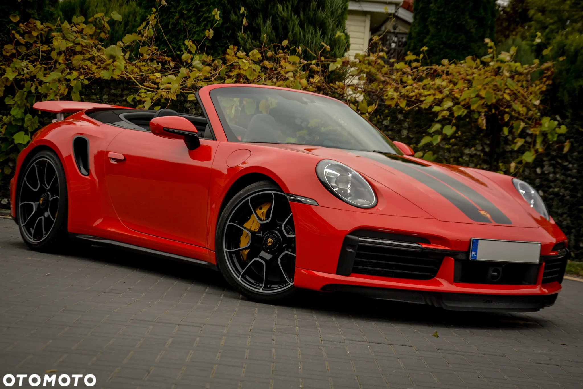 Porsche 911 Carrera Turbo S Cabrio - 12