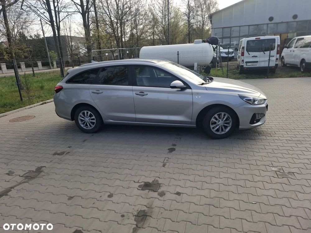 Hyundai i30 1.0 T-GDI Classic + - 4