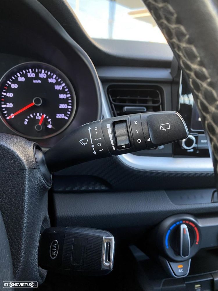 Kia Stonic 1.0 T-GDI EX - 13