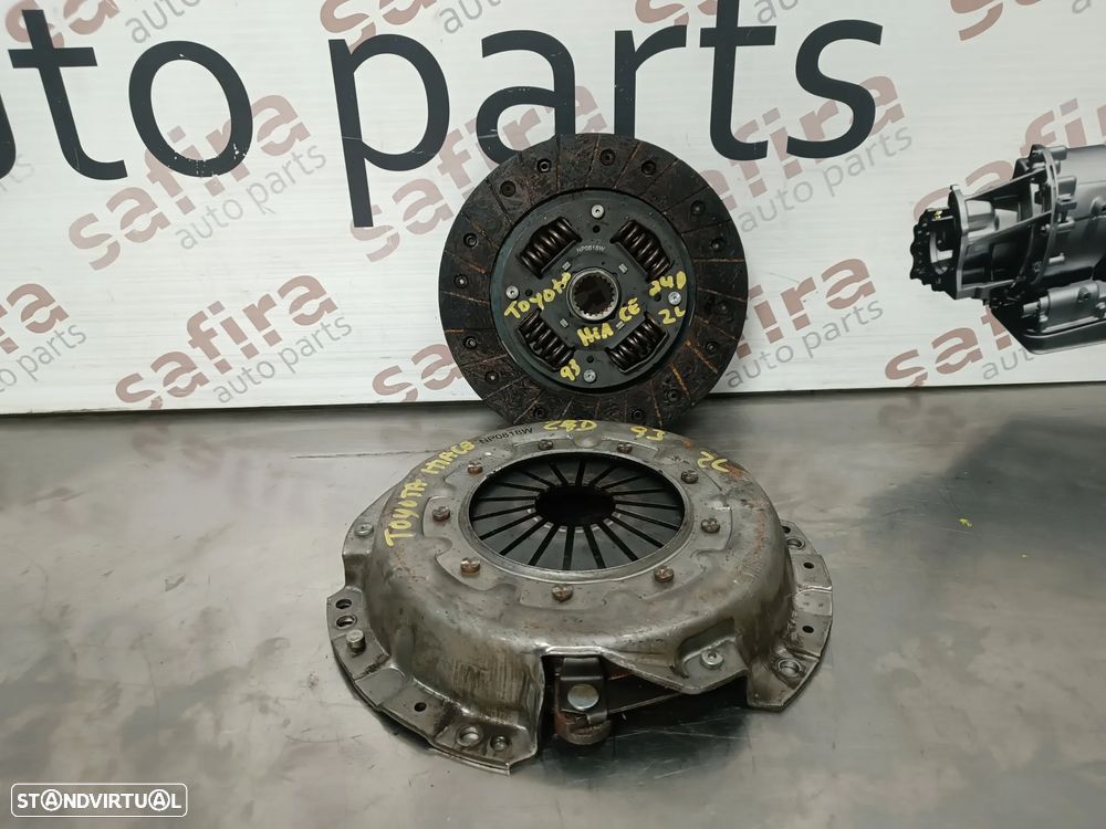 EMBRAIAGEM (DISCO + PRENSA) TOYOTA HIACE / HILUX 2.4D 92-98 (SEMI-NOVO) - 1