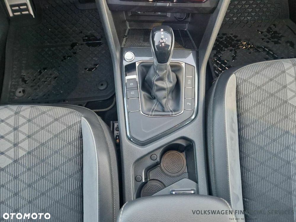 Volkswagen Tiguan - 25