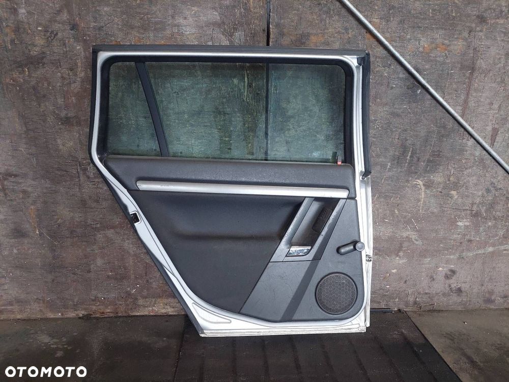 DRZWI KOMPLETNE LEWY TYŁ OPEL VECTRA C KOMBI Z157 - 6