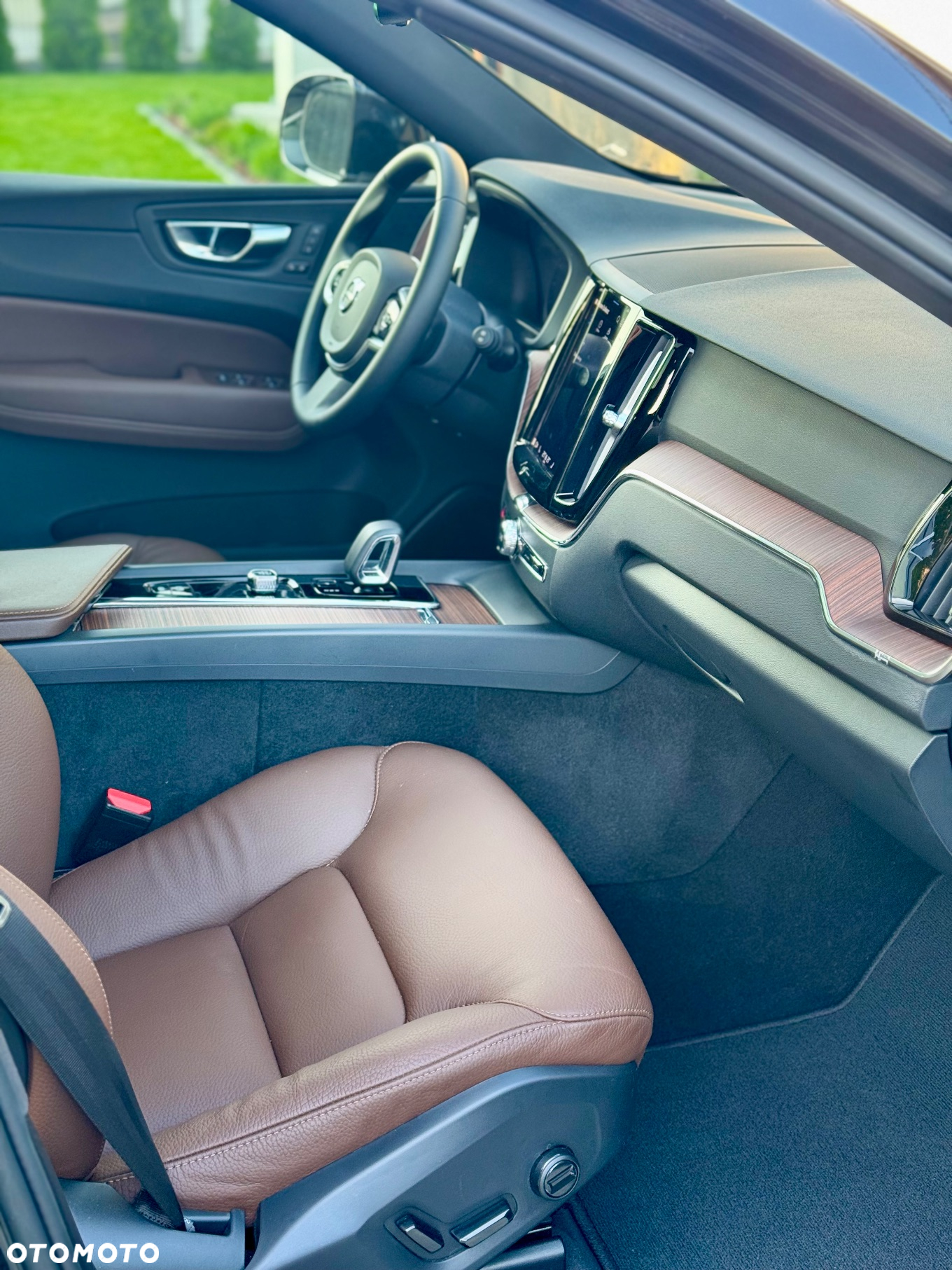 Volvo XC 60 B5 B AWD Plus Bright - 14